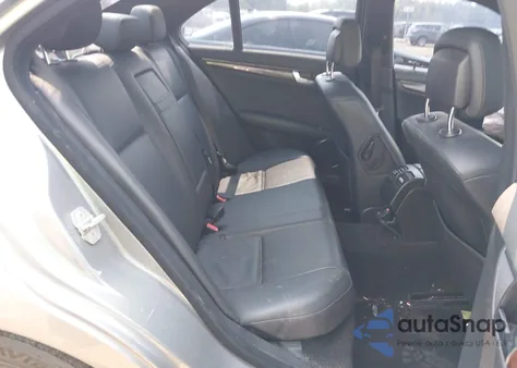 2009 Mercedes-Benz C 300 Luxury 4Matic/Sport 4Matic from USA, damaged, VIN WDDGF81X89F307469